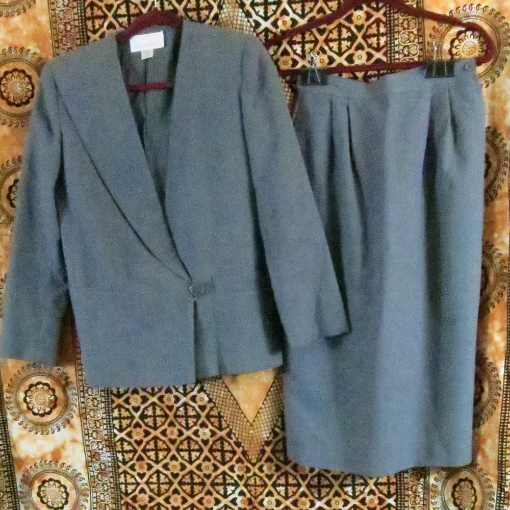 Casual Corner Skirt Suit 2P Blue